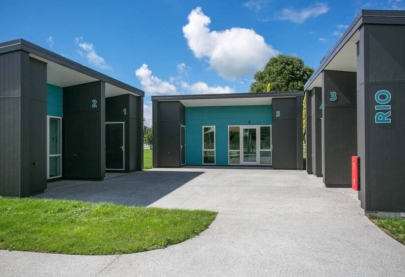 آپارتمان 2 خوابه, Podium Lodge