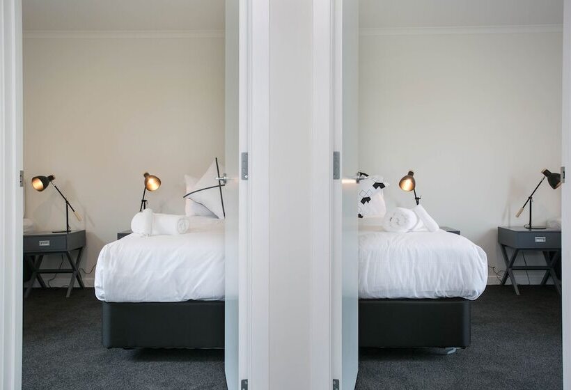 آپارتمان 2 خوابه, Podium Lodge