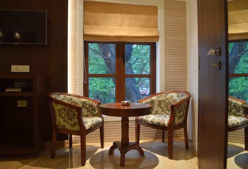 Номер Executive, South Coast Hotel Wagle Estate Thane
