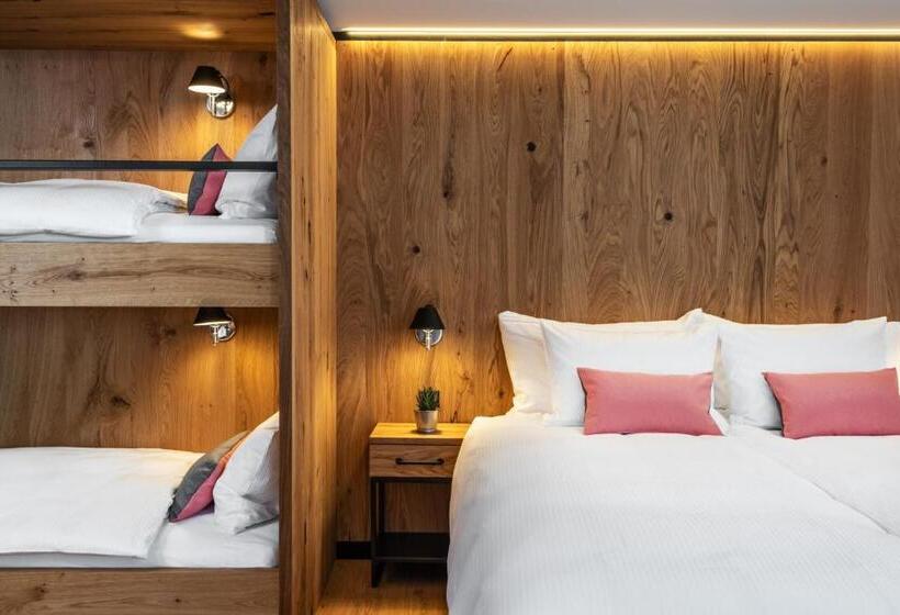 패밀리 스위트, Boutique Hotel Pellas