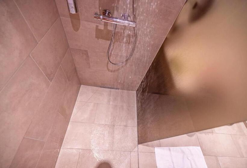 발코니가 있는 스위트, Boutique Hotel Pellas