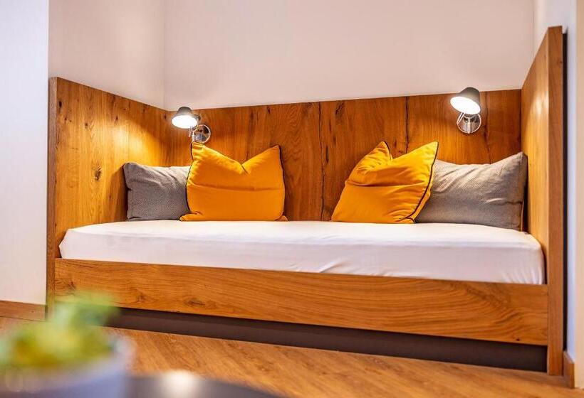 패밀리 스위트, Boutique Hotel Pellas