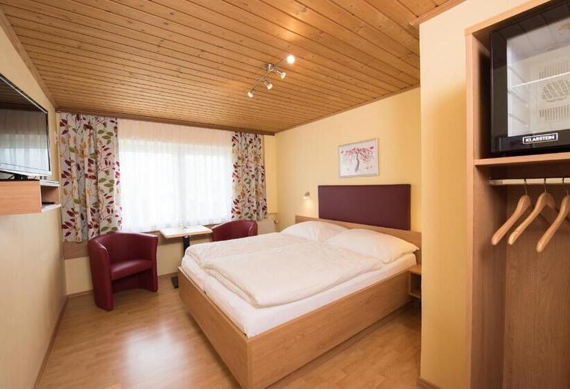 スタンダードルーム, Kärntner Stubn