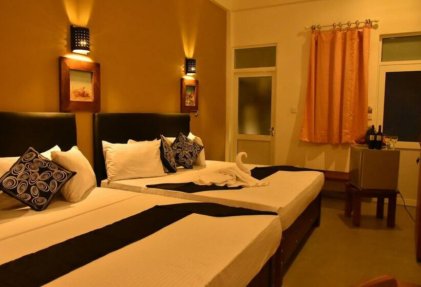 장애인용 디럭스룸, Nil Diya Beach Resort