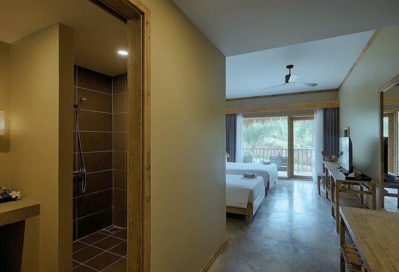 اتاق سه نفره دلوکس با چشم‌انداز باغ, Lahana Resort Phu Quoc & Spa