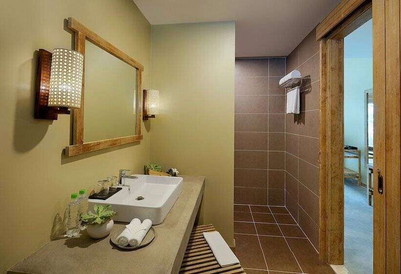 اتاق لوکس با چشم‌انداز باغ, Lahana Resort Phu Quoc & Spa