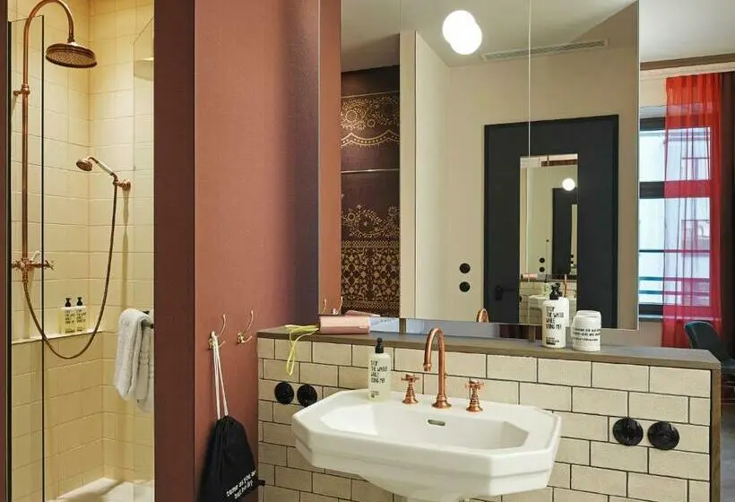 اتاق استاندارد, 25hours Hotel The Royal Bavarian