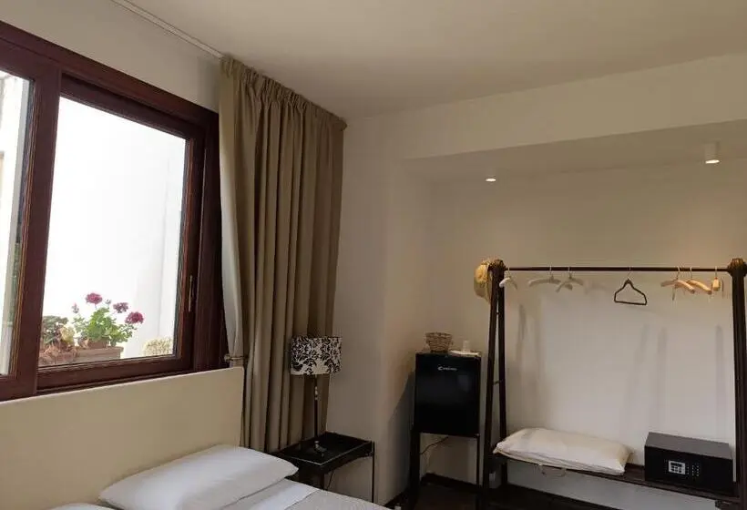バルコニー付スタンダード4ベッドルーム, B & B Villa Flora