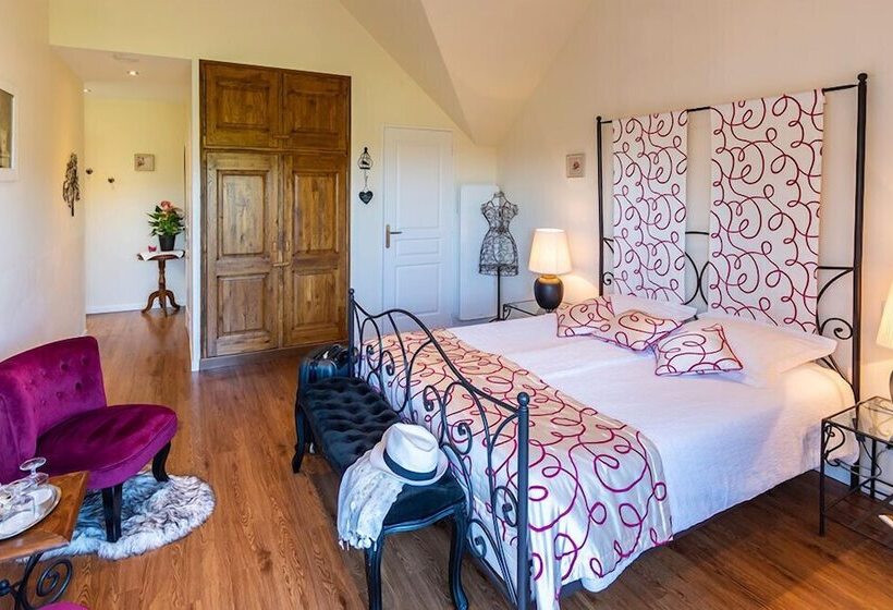 标准间, Clos Du Mont Rouge