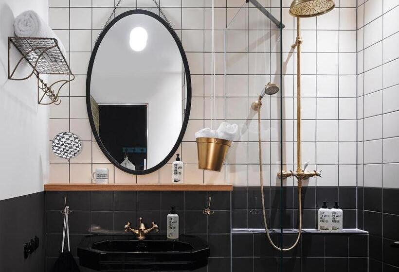 اتاق استاندارد, 25hours Hotel The Royal Bavarian