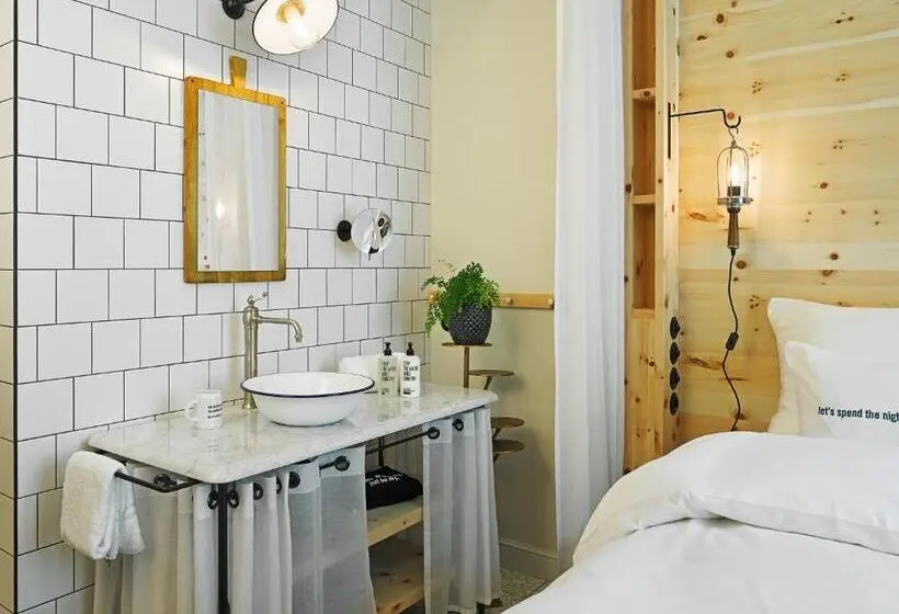 اتاق عادی, 25hours Hotel The Royal Bavarian