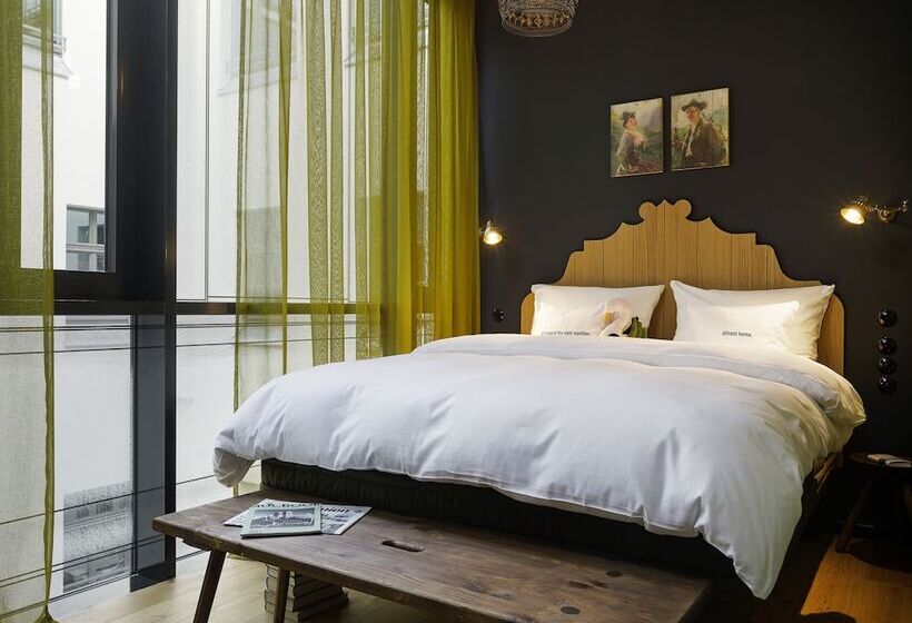 اتاق استاندارد, 25hours Hotel The Royal Bavarian