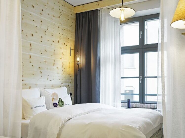 اتاق استاندارد, 25hours Hotel The Royal Bavarian