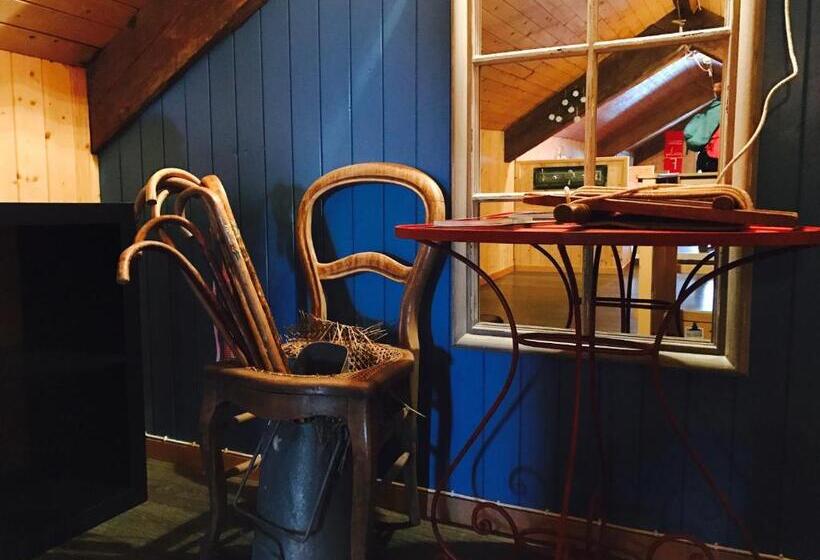 家庭房间共用浴室, Auberge De L Assesseur   Mont Soleil