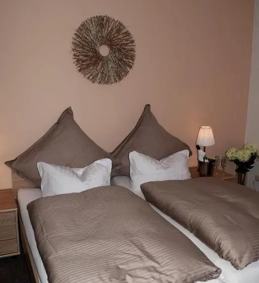 اتاق استاندارد, Restaurant Kerzan´s