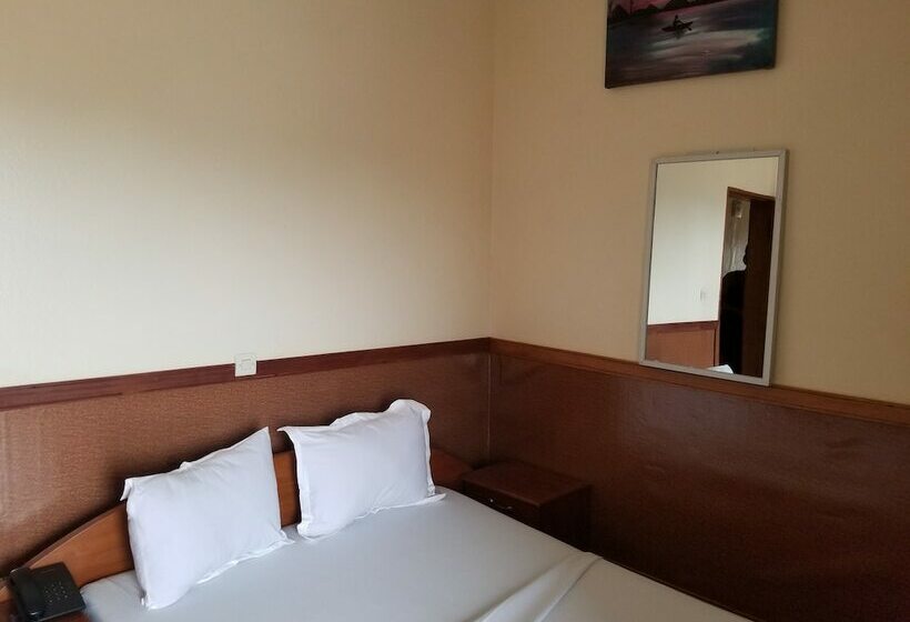 اتاق استاندارد, Tchatcha