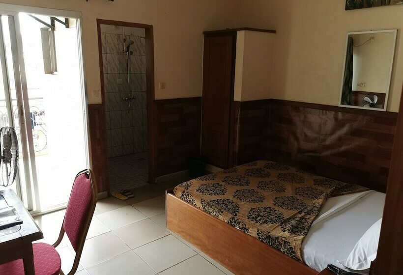 اتاق استاندارد, Tchatcha