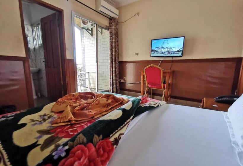 اتاق استاندارد, Tchatcha