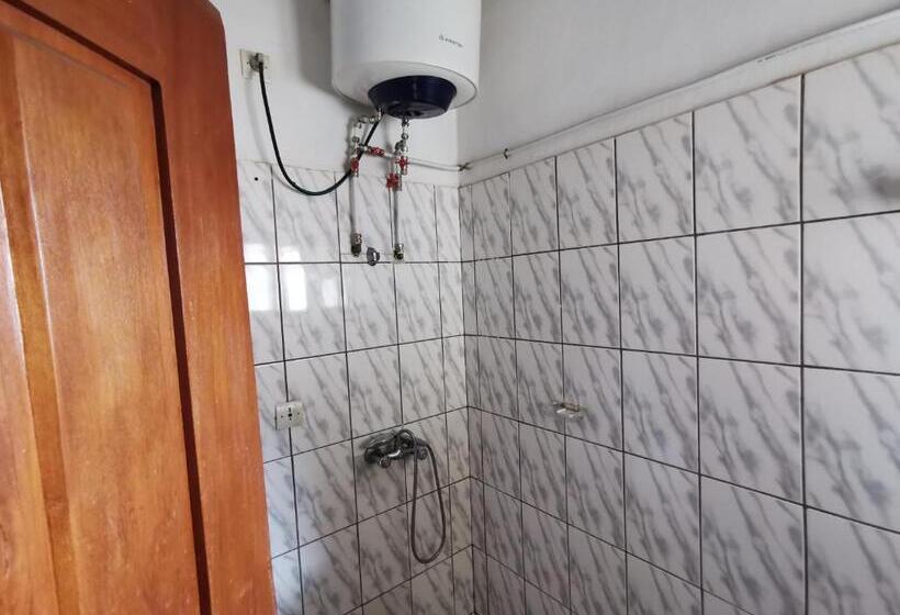 اتاق استاندارد, Tchatcha