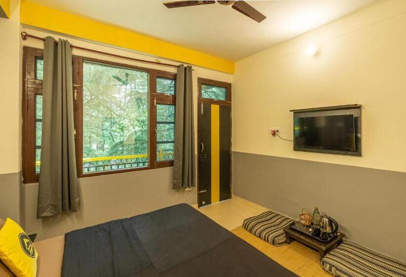 디럭스 룸, The Hosteller Kasol