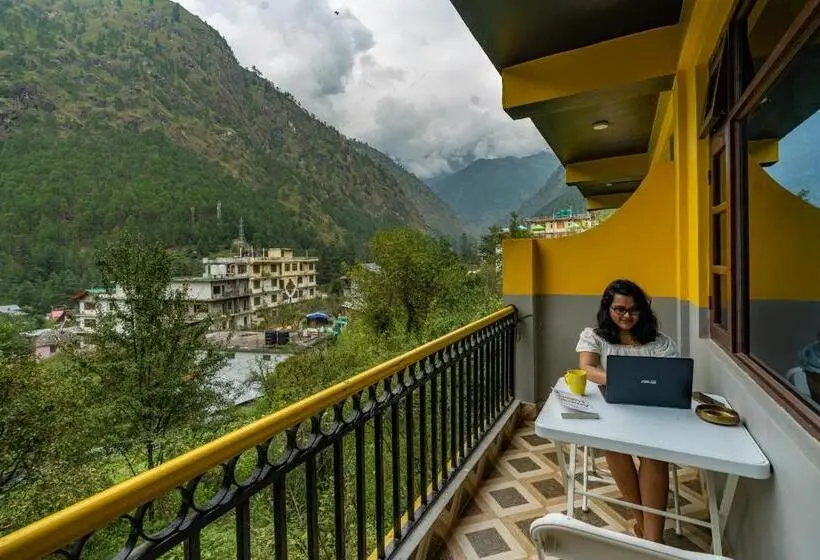バルコニー付きデラックスルーム, The Hosteller Kasol