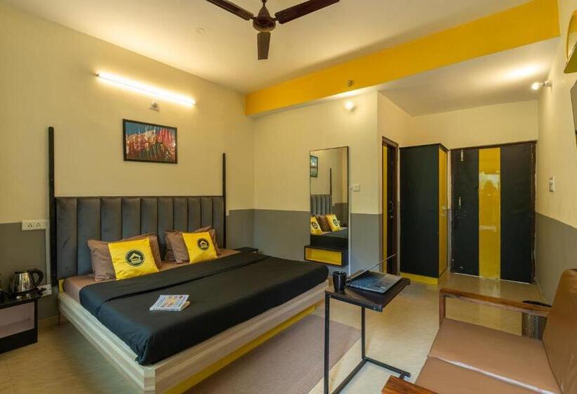 اتاق لوکس با بالکن, The Hosteller Kasol