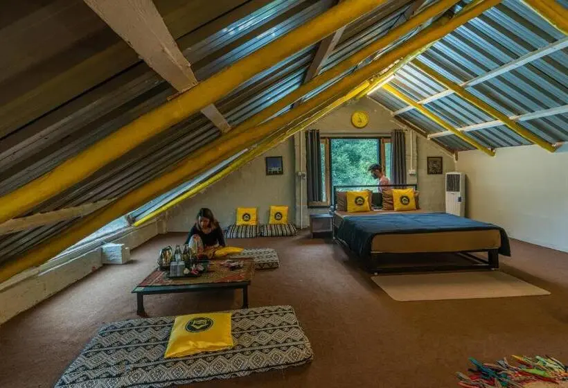 デラックスの４人部屋, The Hosteller Kasol