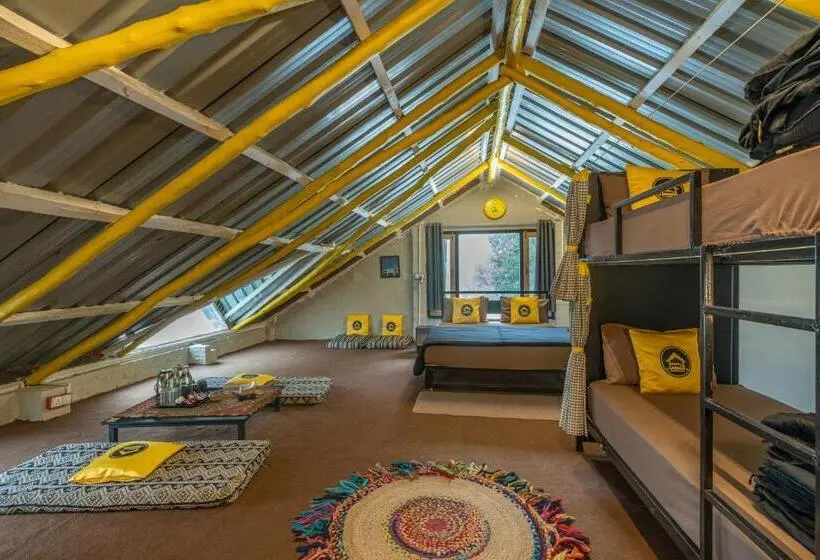 デラックスの４人部屋, The Hosteller Kasol