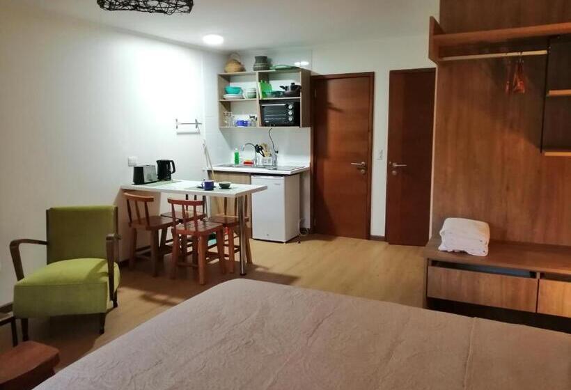 Studio Familial, Casa Río Vivo