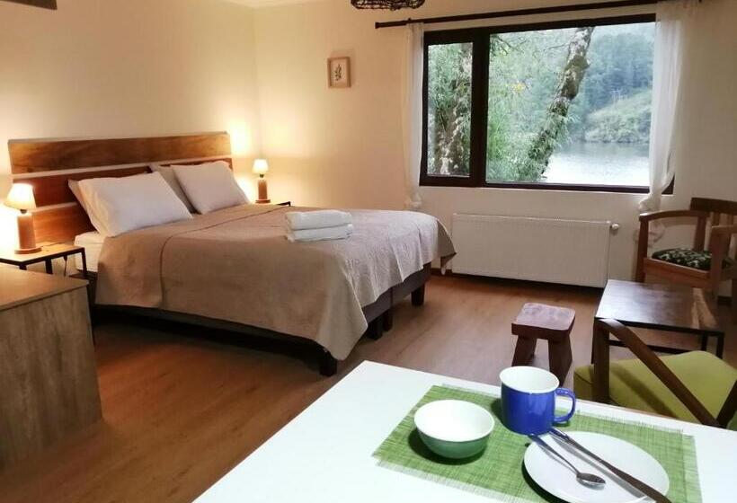 Studio Familial, Casa Río Vivo