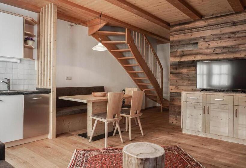 Апартаменты 2 Спальни с Террасой, Apartments Ciastel