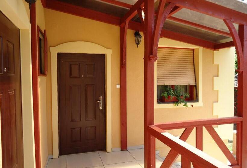 استودیو خانوادگی, Prenoćište Vila Stara Breza