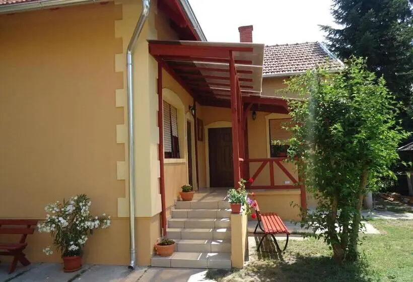 استودیو استاندارد با چشمانداز باغ, Prenoćište Vila Stara Breza
