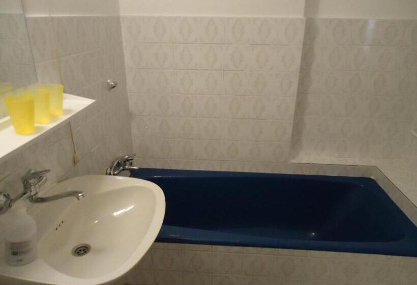 استودیوی استاندارد, Prenoćište Vila Stara Breza