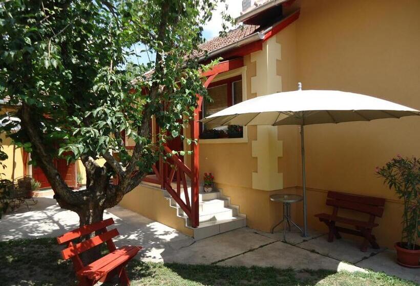 استودیوی استاندارد, Prenoćište Vila Stara Breza