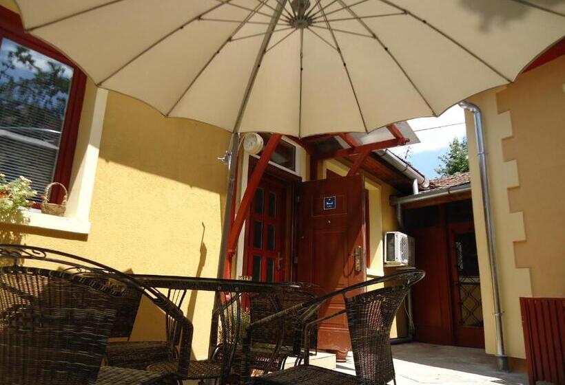 اتاق خانوادگی, Prenoćište Vila Stara Breza