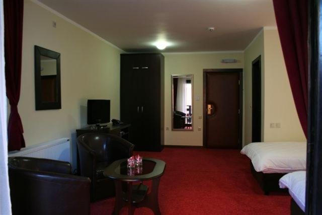 חדר קומפורט, Vila Prica