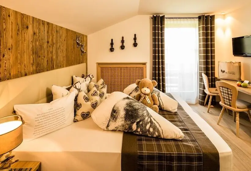 اتاق لوکس با بالکن, Alpin Boutique Villa Gabriela   Adults Only