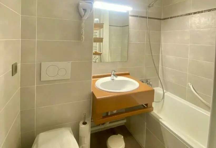 اتاق استاندارد چهار تخته, Hôtel Club Les Carrettes