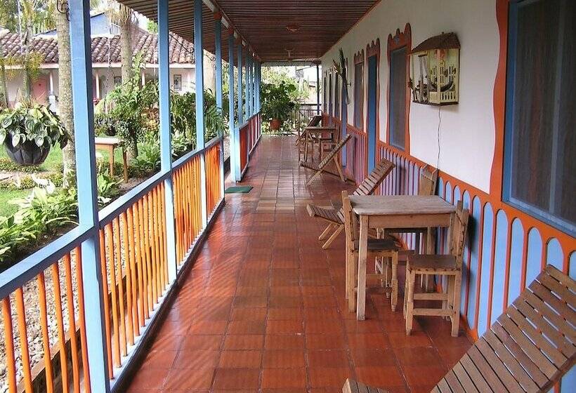 스탠다드 트리플 룸, Karlaká Calarcá Quindio   Eje Cafetero