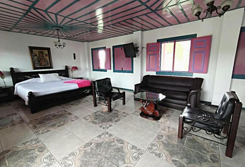 주니어 스위트, Karlaká Calarcá Quindio   Eje Cafetero