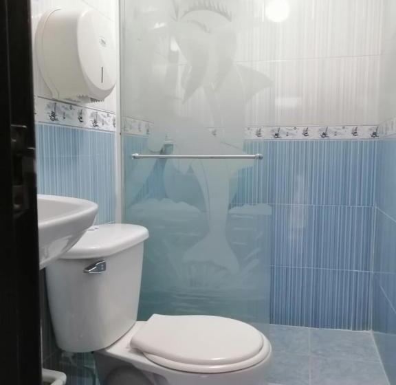 غرفة قياسية رباعية مزودة بشُرفة, Palmeras De Mariana