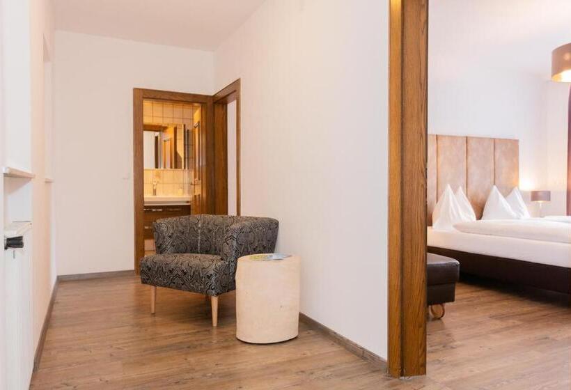 ファミリールーム, Schmittental Pension Self Check In