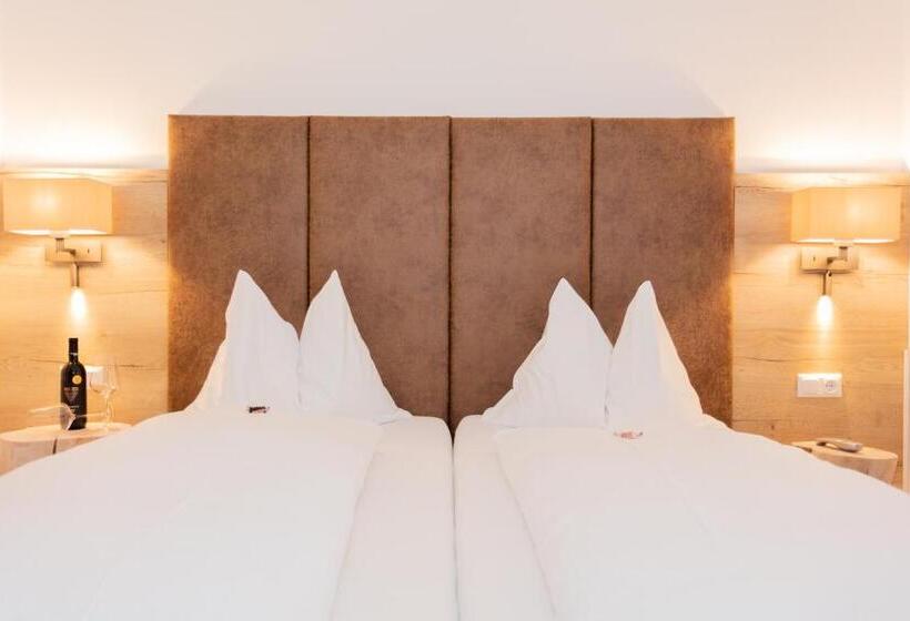 スタンダードルーム, Schmittental Pension Self Check In