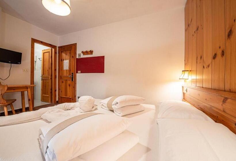 غرفة قياسية مزوَّدة بشُرفة, Villa Ruggero Wine