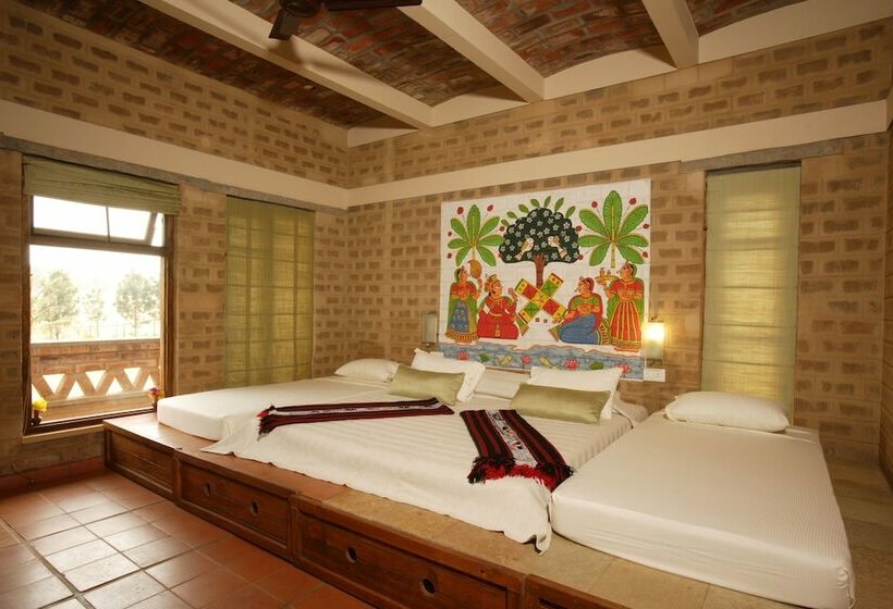 디럭스 룸, Our Native Village