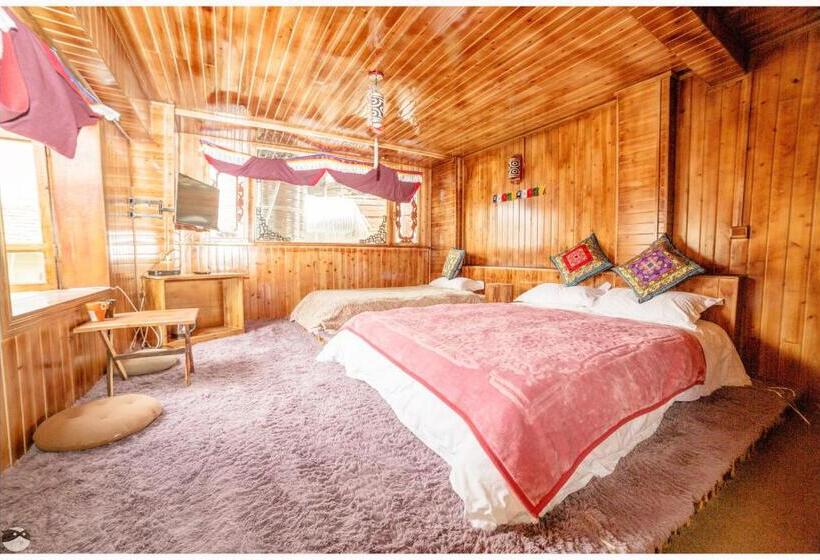 패밀리 룸, Yi's Hostel