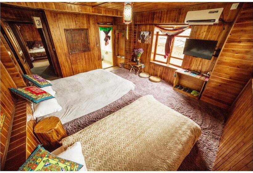 غرفة عائلية, Yi's Hostel