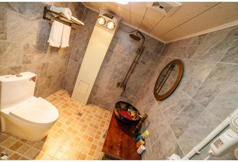 이코노미 룸, Yi's Hostel