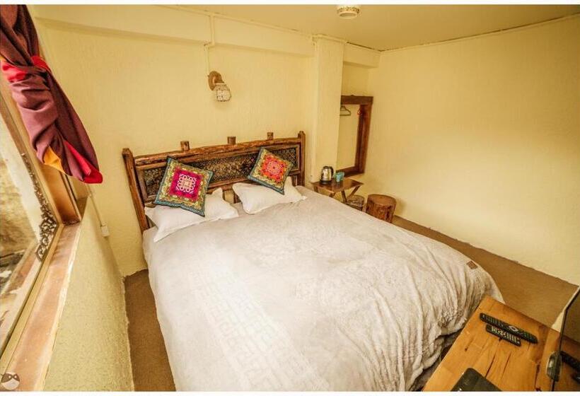 غرفة إقتصادية, Yi's Hostel